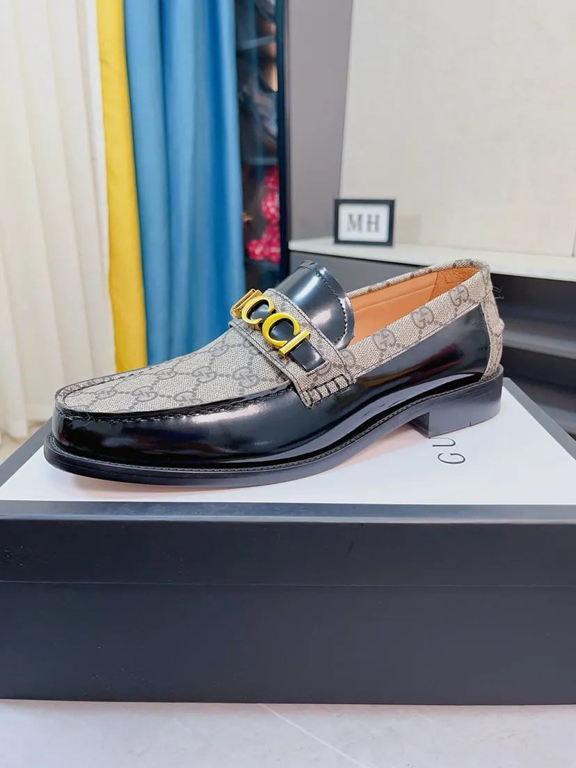 Men's shoes 💰580🌸🌸【GUCCI】 (High-end Niuli) New 🍀Gucci* - top version Gucci classic casual leather shoes! It is made of imported original cowhide and has a comfortable first layer of cowhide lining! Original wear-resistant rubber outsole! High quality products! Code number 38-44!